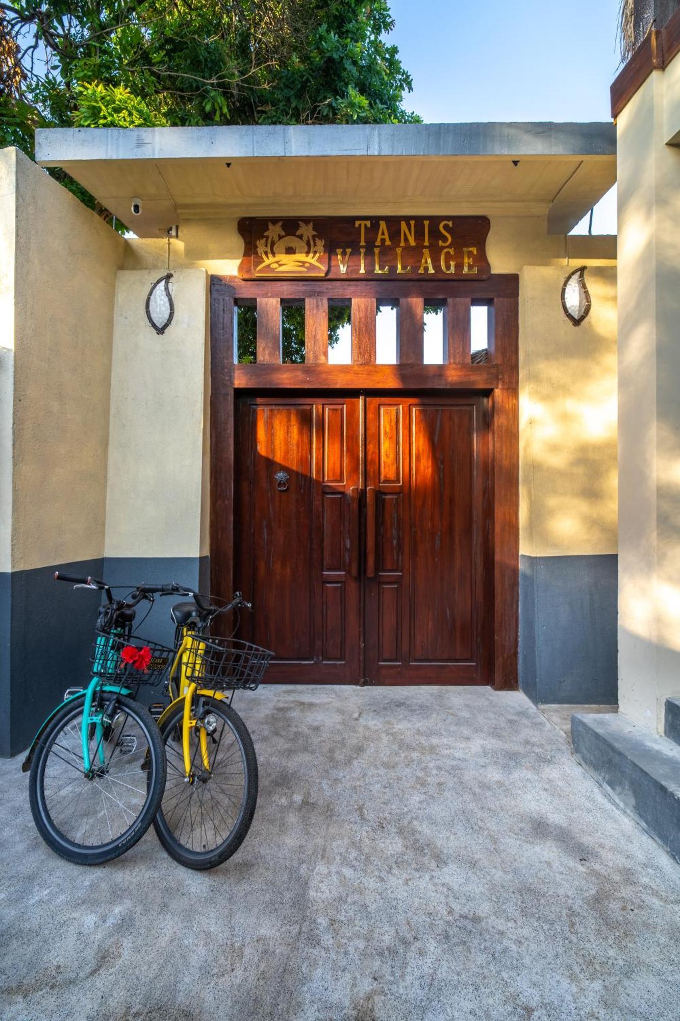 Tanis Village - Luxury Villas Gili Air Bagian luar foto