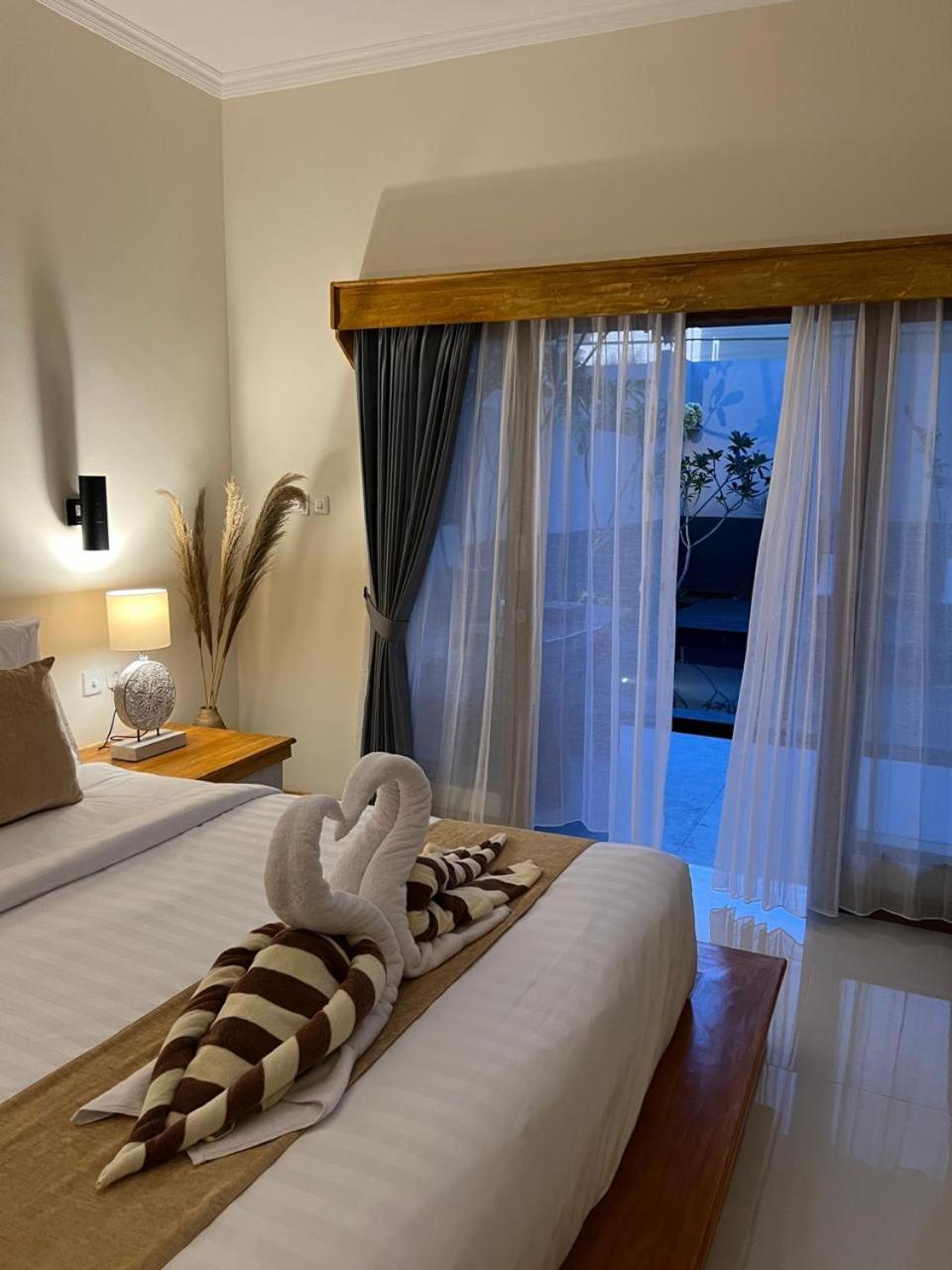 Tanis Village - Luxury Villas Gili Air Bagian luar foto